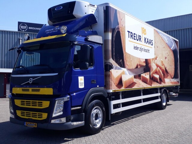 Brouwer sign voertuigreclame em treur 01