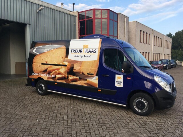 Brouwer sign voertuigreclame em treur 02