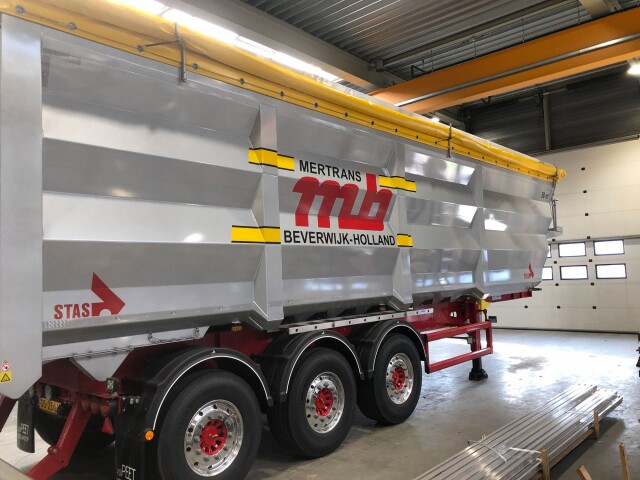 Brouwer sign voertuigreclame vd peet mertrans 01