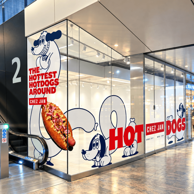 Chez jan hot dogs pop up store rotterdam centraal