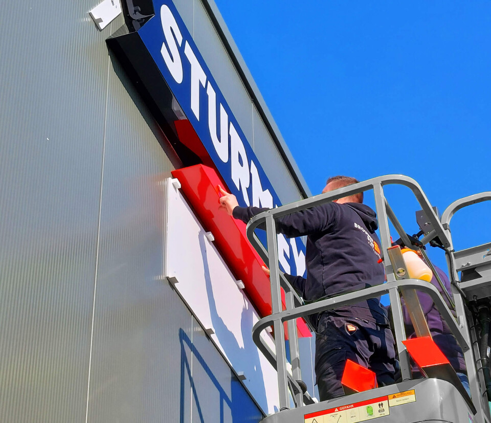 Gevelreclame Sunrace hoogwerker