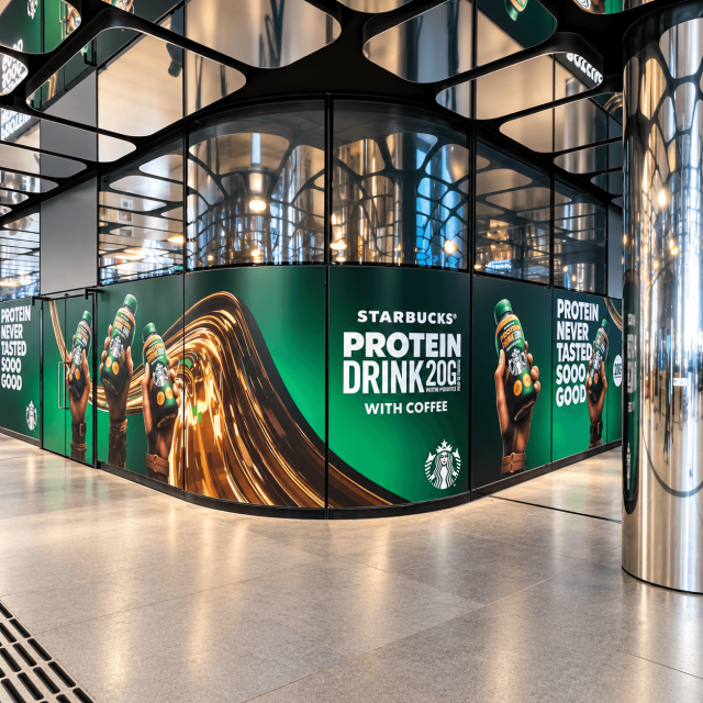 Starbucks pop up store amsterdam centraal